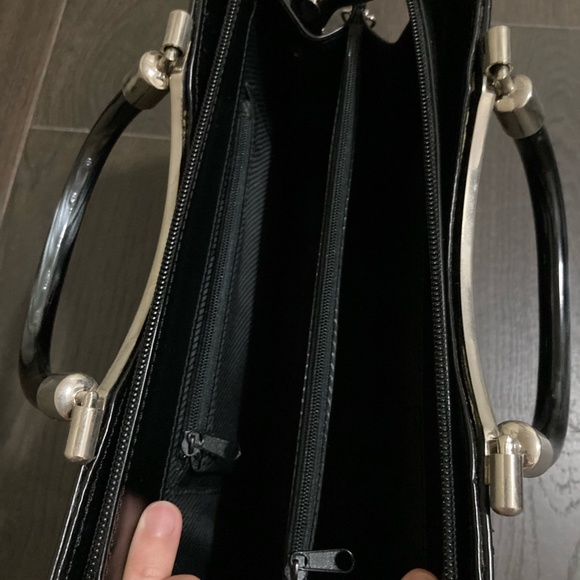 Beautiful and elegant black faux-leather purse- like new! - Picture 4 of 5